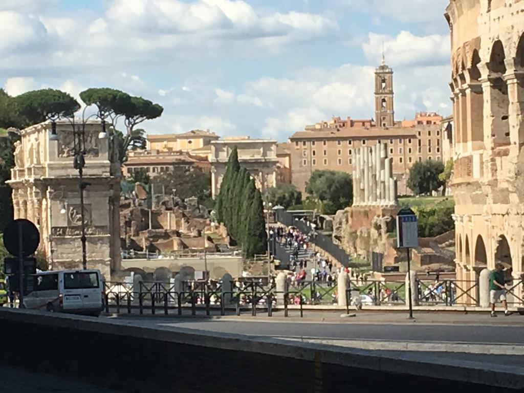 Appartement Delightful 100 Meters From The Colosseum *