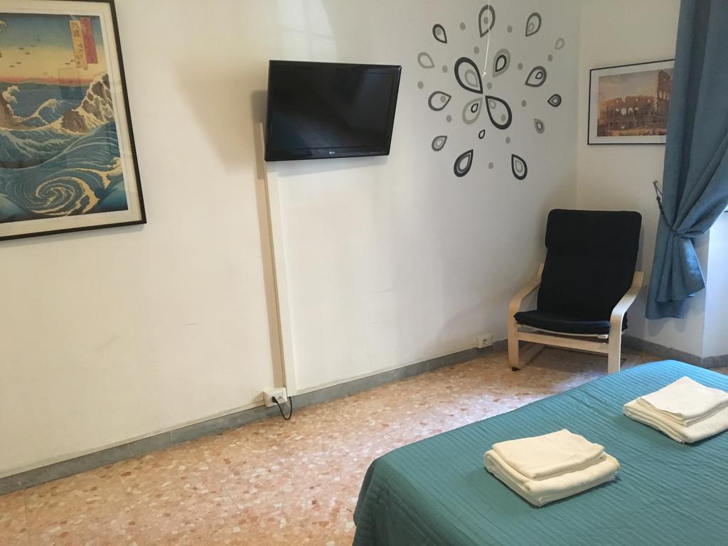 Appartement Delightful 100 Meters From The Colosseum Rome
